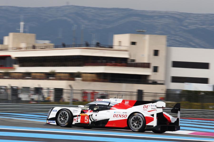  Toyota TS050 Hybrid 2016 года  (фото 8 из 27)